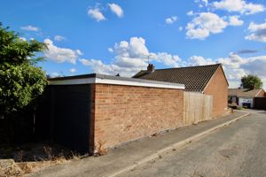 Side elevation- click for photo gallery